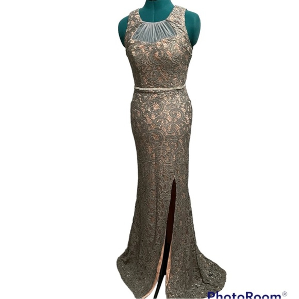 City Studio maxi Dress. C16